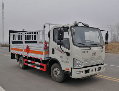 大力牌DLQ5040TQPCA6型氣瓶運輸車