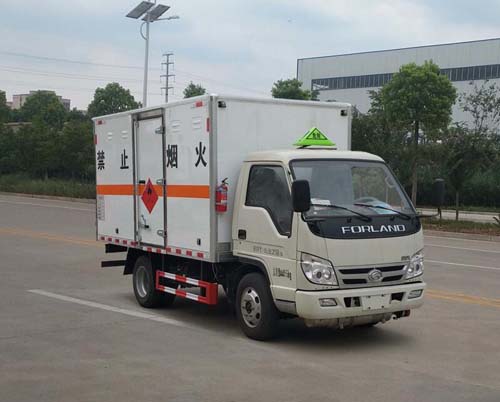 專威牌HTW5041XRQB6型易燃?xì)怏w廂式運輸車
