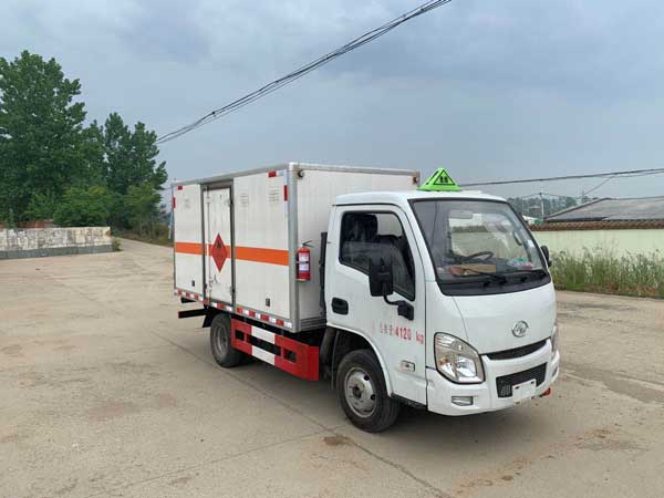 炎帝牌SZD5040XRQSH6型易燃?xì)怏w廂式運輸車